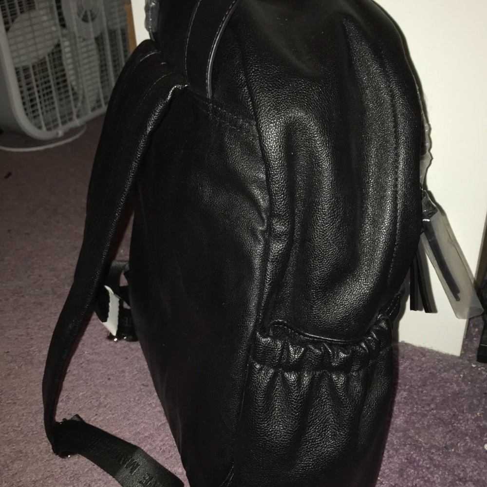 STEVE MADDEN Large Backpack W/ 2 Pouches $130 MSRP - Picture 5 of 8